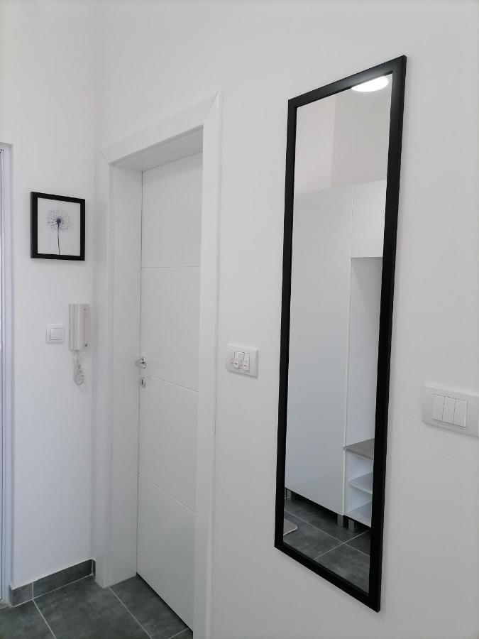 Svjetlanalex 2 Apartment Banja Koviljaca Ngoại thất bức ảnh