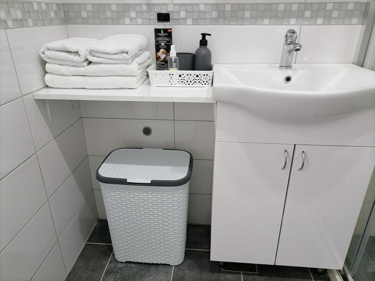 Svjetlanalex 2 Apartment Banja Koviljaca Ngoại thất bức ảnh